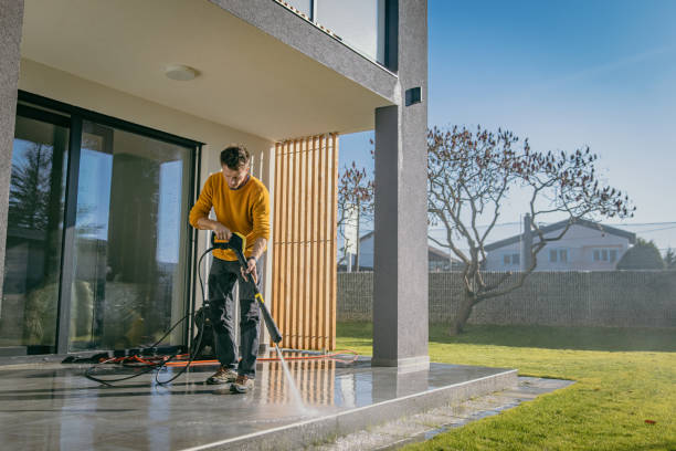 Best Animal Enclosure Cleaning  in Pleasantdale, NJ